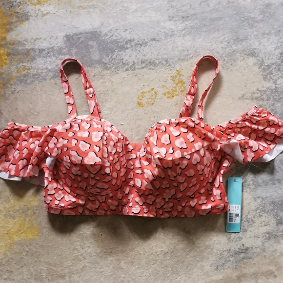 Cactus Other - NWT Plus Pink Cheetah Flutter Sleeve Bikini Top